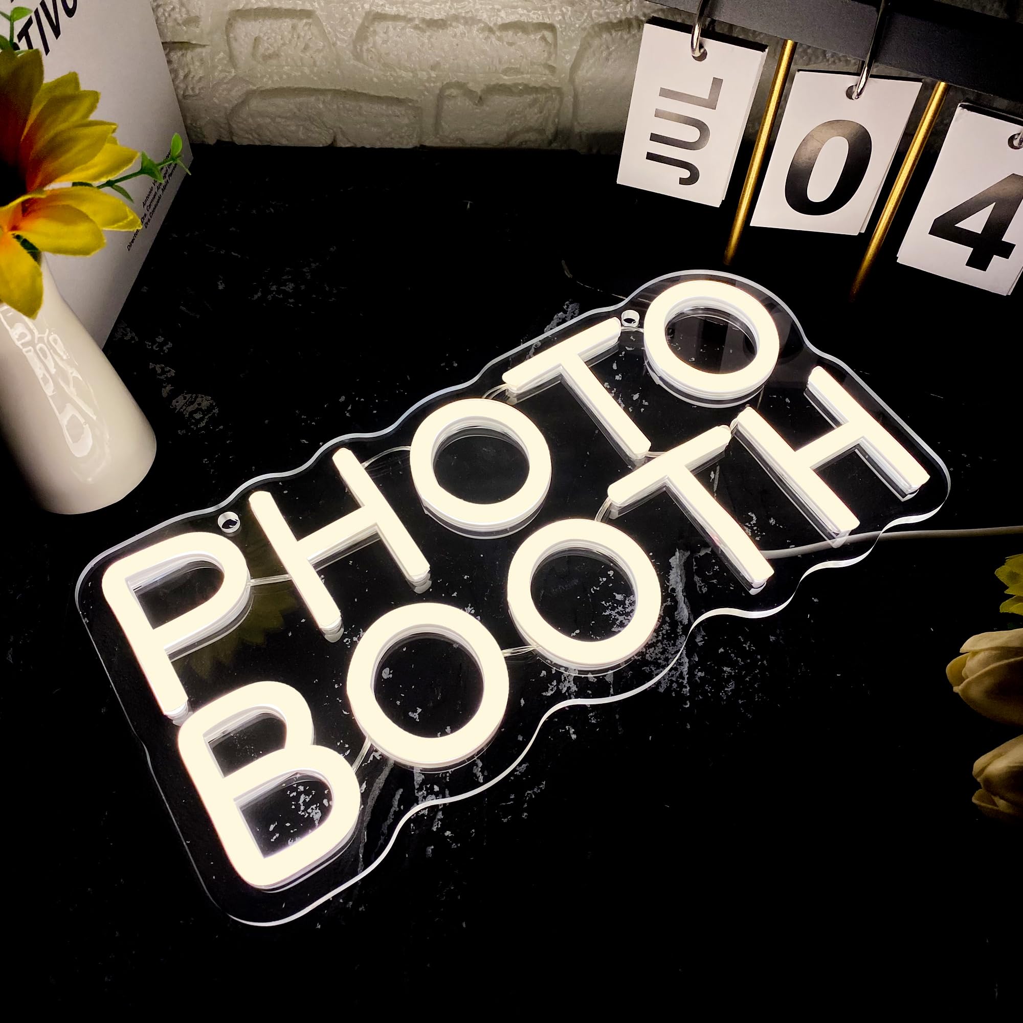 Photo Booth Neon Sign, Dimmabl - Photography Lighting Wedding Reception ulasan dan harga